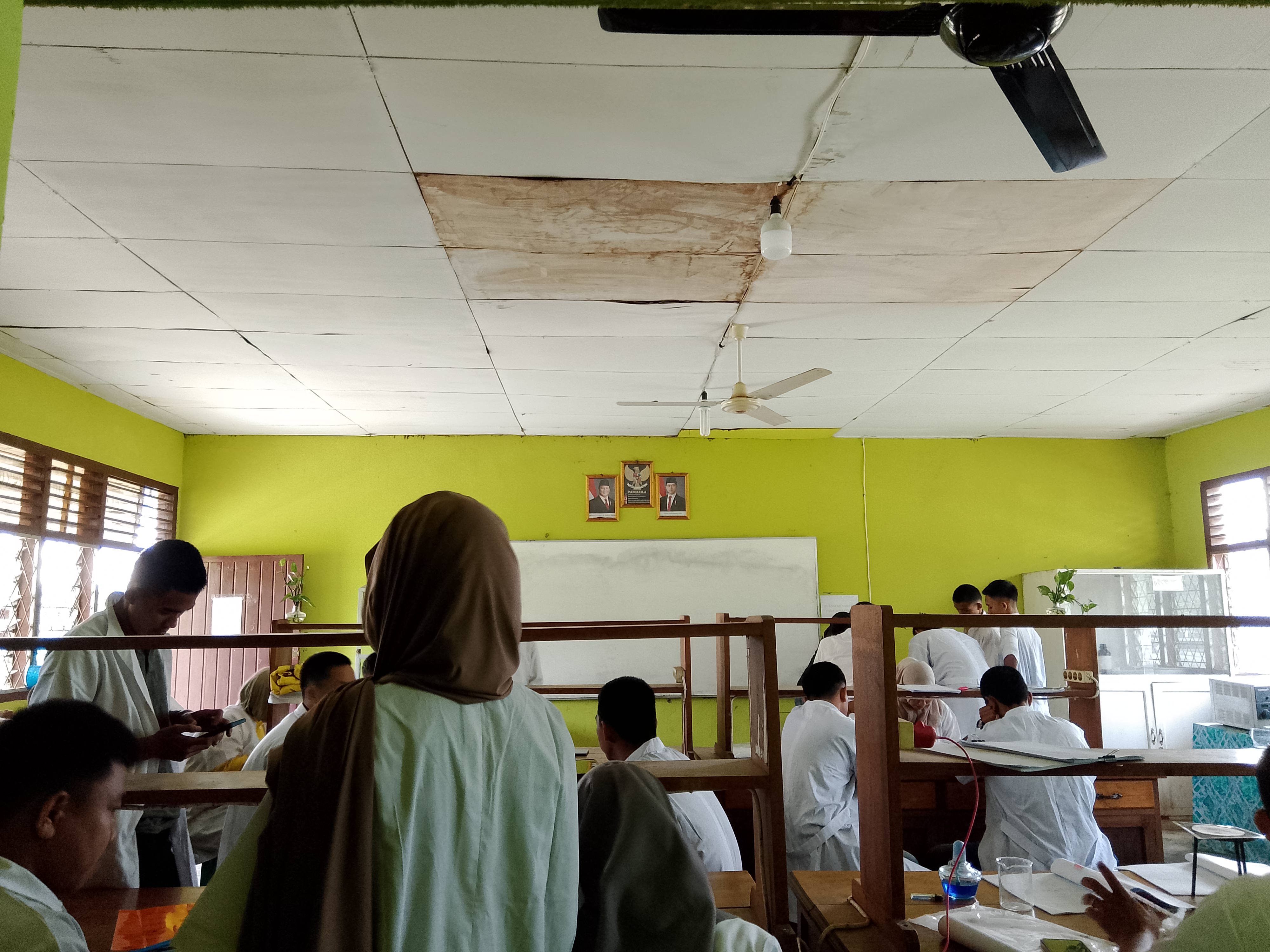 Laboratorium Dasar UMB